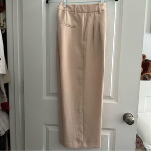 Aritzia Wilfred Effortless Pants in size 4 in Cream